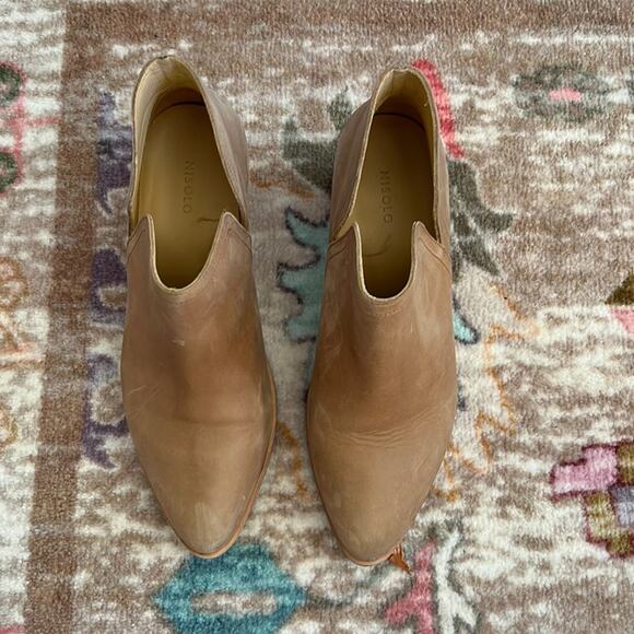 Nisolo Mia Everyday Ankle Boot - Picture 4 of 6